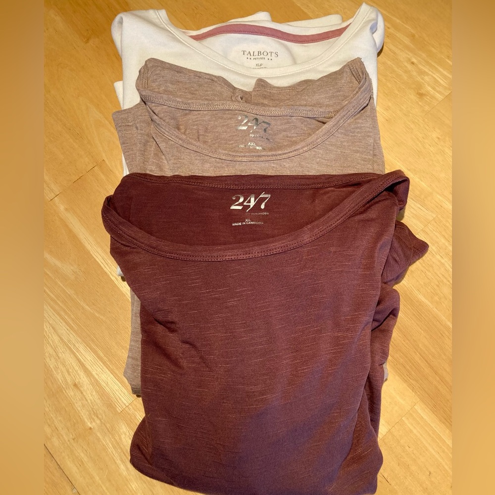 Long sleeve bundle. 🛍️